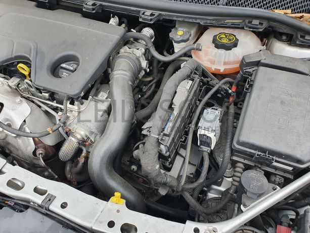 Opel Astra · Ano 2016