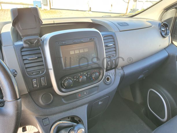 Renault Trafic 1.6 DCI · Ano 2015