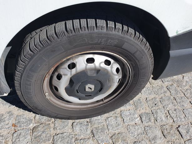 Renault Trafic 1.6 DCI · Ano 2015