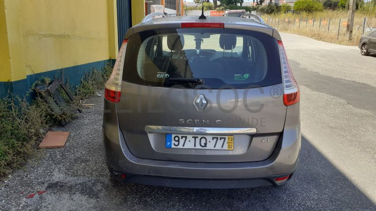 Renault Grand Scénic DCI · Ano 2013