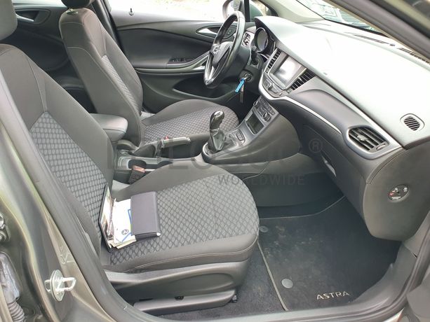 Opel Astra · Ano 2019