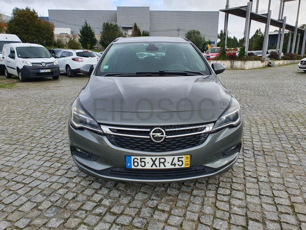 Opel Astra · Ano 2019