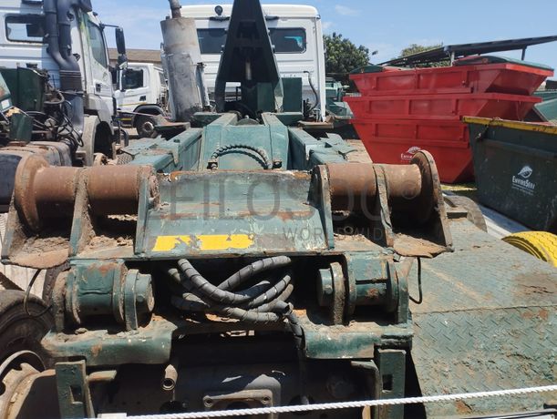 Camião Mercedes-Benz · 2008