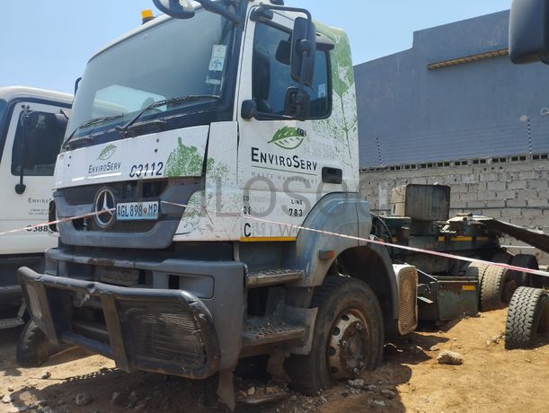 Camião Mercedes-Benz · 2013