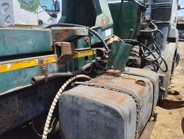 Camião Mercedes-Benz · 2013