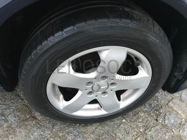 Mercedes-Benz E270 CDI · Ano 2002