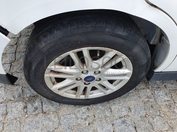 Ford Focus C-Max  · Ano 2014