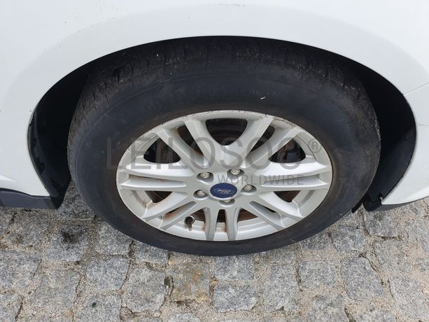 Ford Focus C-Max  · Ano 2014