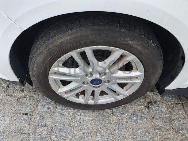 Ford Focus C-Max  · Ano 2014