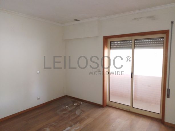 Apartamento T2 · Paredes