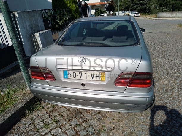 Mercedes-Benz · Ano 2000