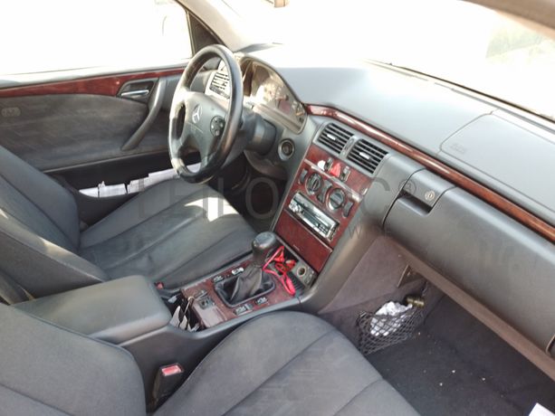 Mercedes-Benz · Ano 2000
