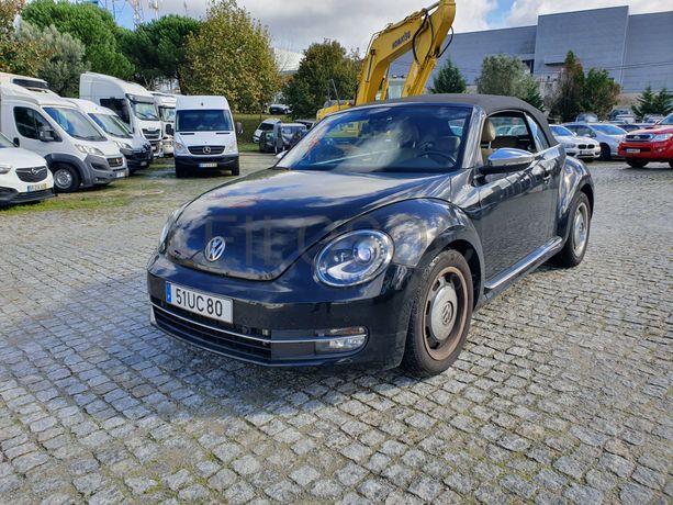 Volkswagen Beetle Cabrio · Ano 2013