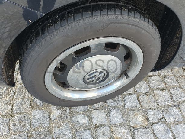 Volkswagen Beetle Cabrio · Ano 2013