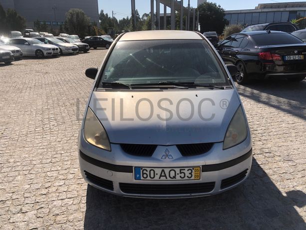 Mitsubishi Colt · Ano 2005