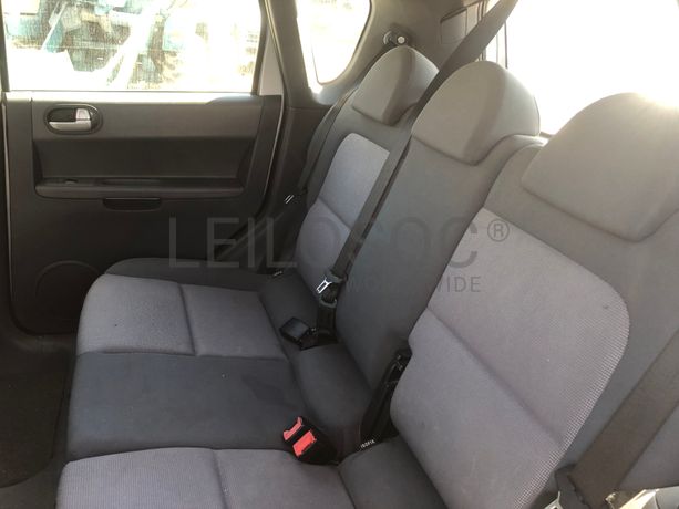 Mitsubishi Colt · Ano 2005