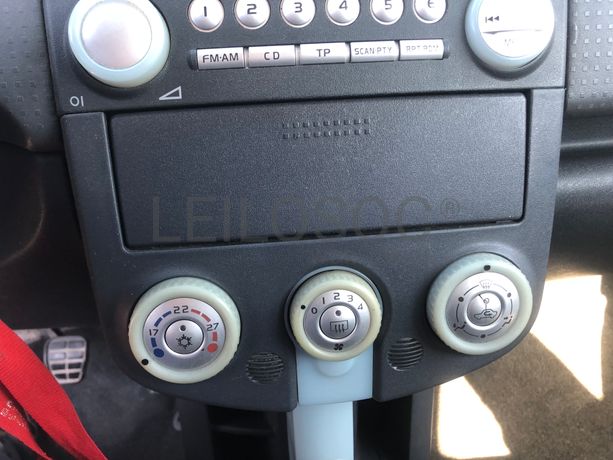 Mitsubishi Colt · Ano 2005