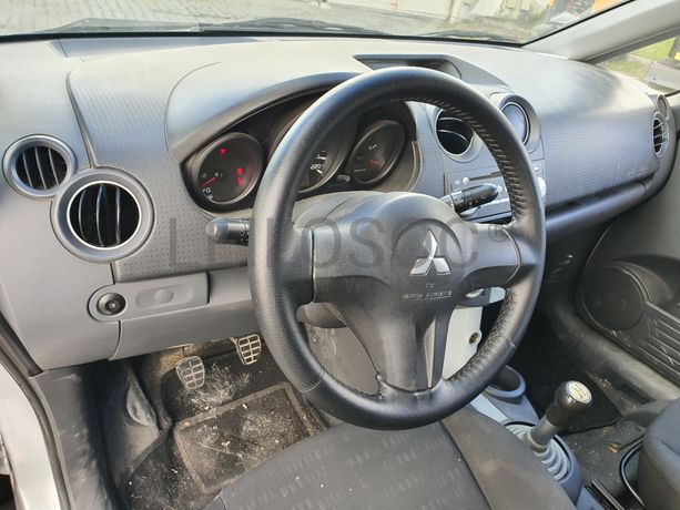 Misubishi Colt · Ano 2006