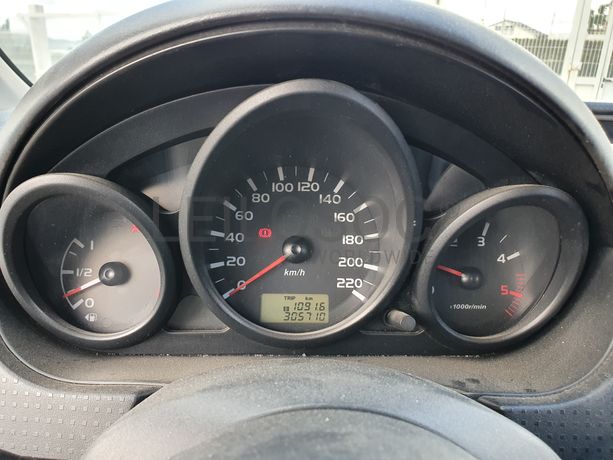 Misubishi Colt · Ano 2006