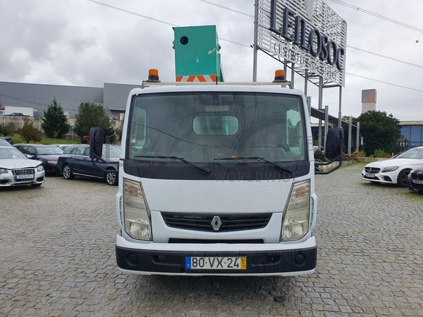 Renault Maxity Com Plataforma Elevatória Cela