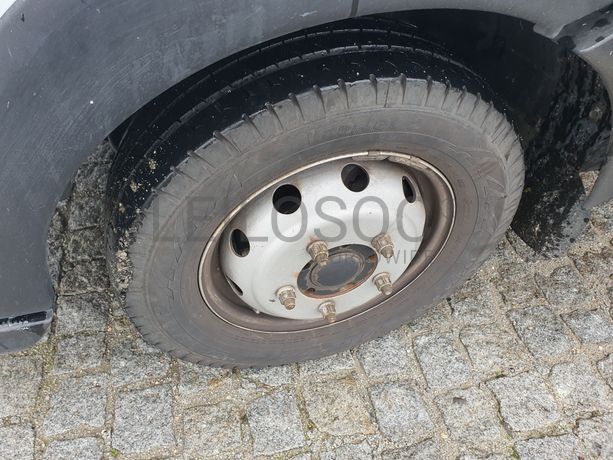 Renault Maxity Com Plataforma Elevatória Cela