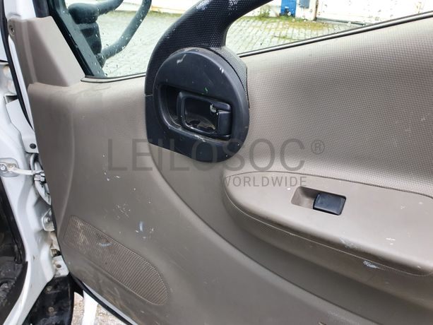 Renault Maxity Com Plataforma Elevatória Cela