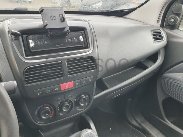 Fiat Doblo · Ano 2012