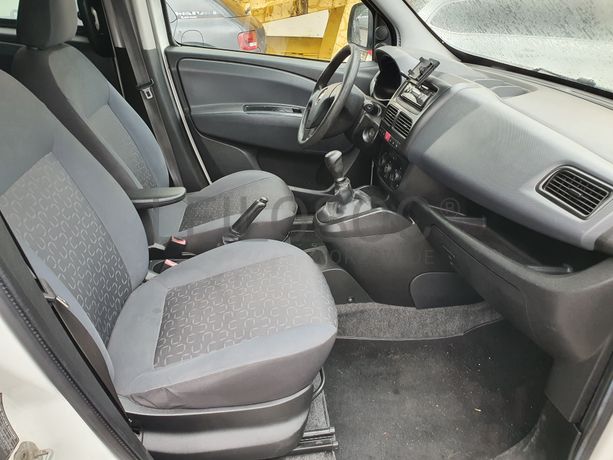 Fiat Doblo · Ano 2012