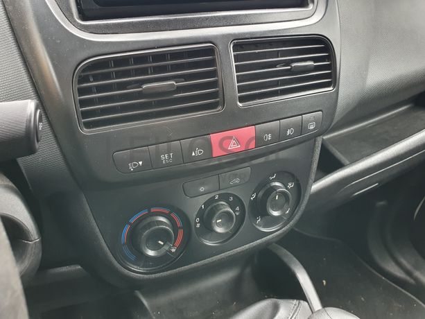 Fiat Doblo · Ano 2012