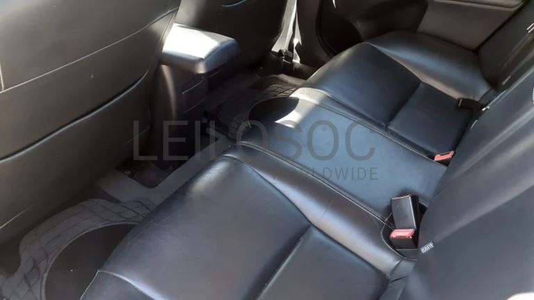 Toyota Avensis D-4D · Ano 2010