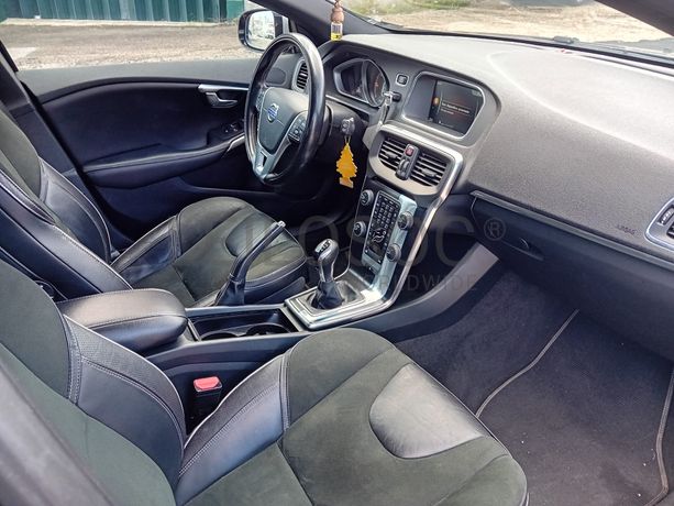 Volvo V40 · Ano 2014