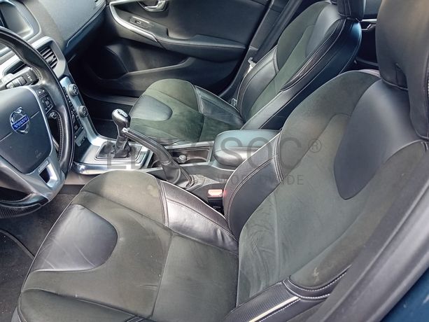 Volvo V40 · Ano 2014