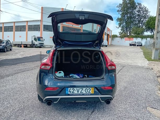 Volvo V40 · Ano 2014