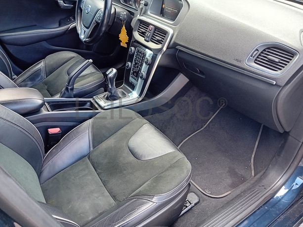 Volvo V40 · Ano 2014