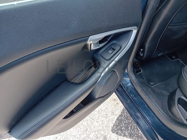 Volvo V40 · Ano 2014