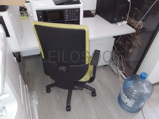 Material Informático e Mobiliário de Escritório