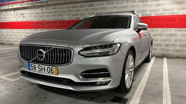Volvo V90 D4 Inscription · Ano 2016