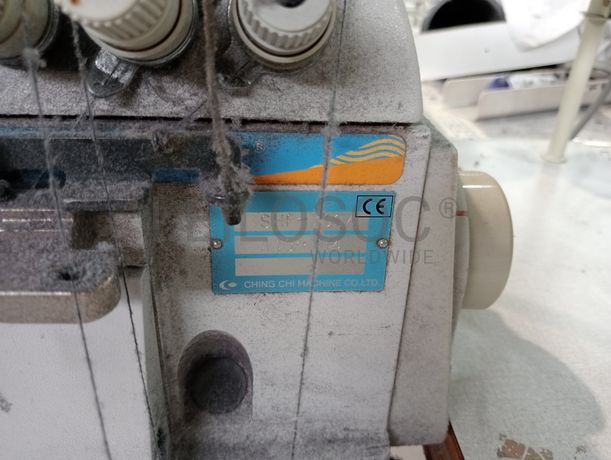 Mesas de passar a ferro + Máquina de corte e cose