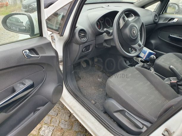 Opel Corsa · Ano 2012