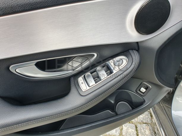 Mercedes-Benz C350 · Ano 2017