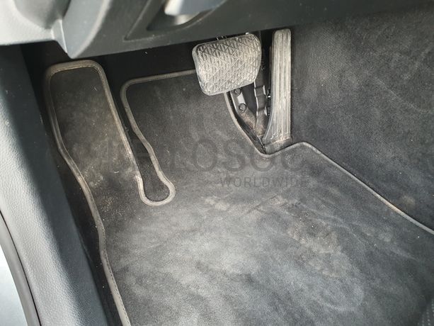 Mercedes-Benz C350 · Ano 2017