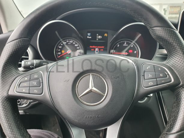 Mercedes-Benz C220 · Ano 2015