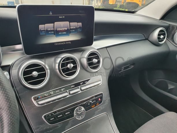 Mercedes-Benz C220 · Ano 2015