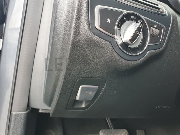 Mercedes-Benz C220 · Ano 2015