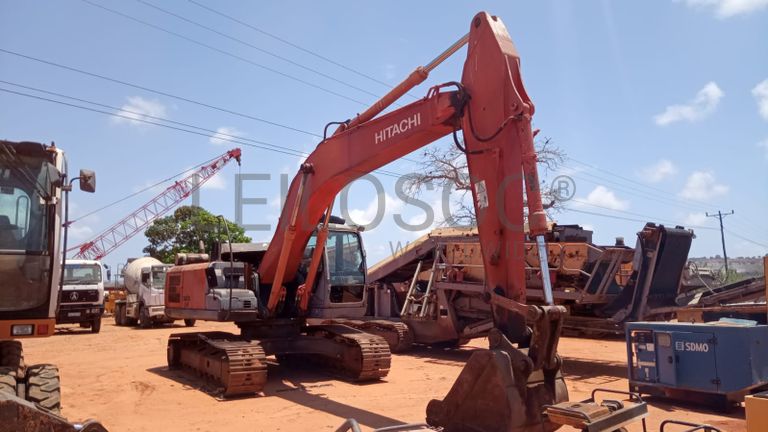 Escavadeira HITACHI ZACIS240