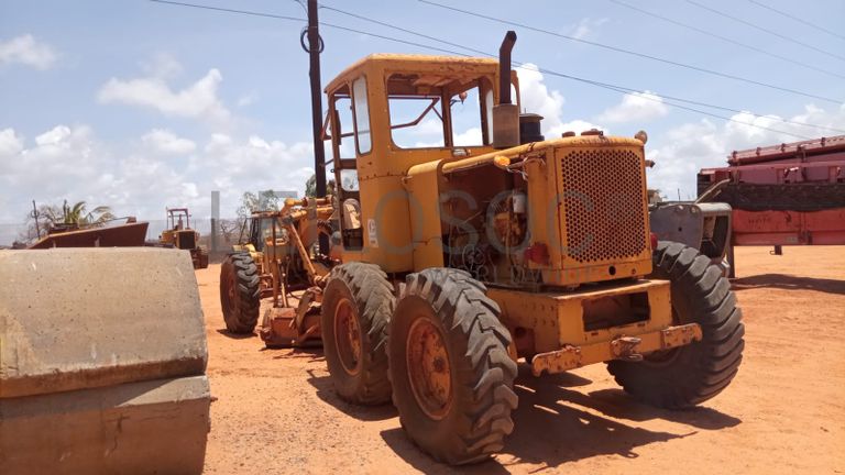 Niveladora CAT 13K438