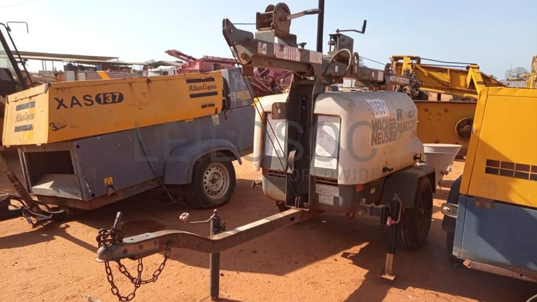 Torre de iluminação Wacker Nelson