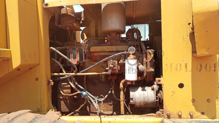 Pá carregadeira Caterpillar