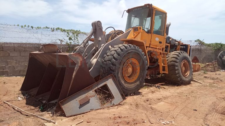 Pá carregadeira Volvo, L150E