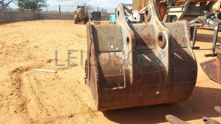 Balde escavadeira 2m